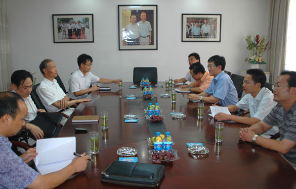 常州市委研究室向导一行十余人来新宝GG集团调研