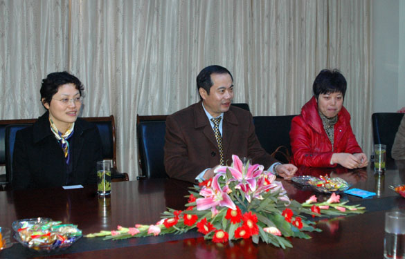 中国银行常州支行溧阳支行向导来新宝GG集团走访