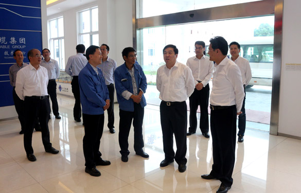 2016年10月18日，，，，，常州市委常委、常务副市长曹佳中来新宝GG电缆调研