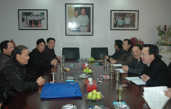 常州市副市长高清新春走访新宝GG