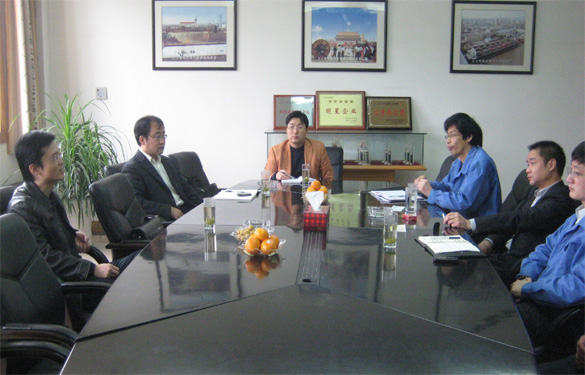 溧阳市委、常委组织部部长杨琪来新宝GG慰问科技人才