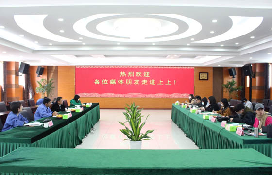 捕获新亮点，，聚焦新基建——多家媒体走进新宝GG电缆